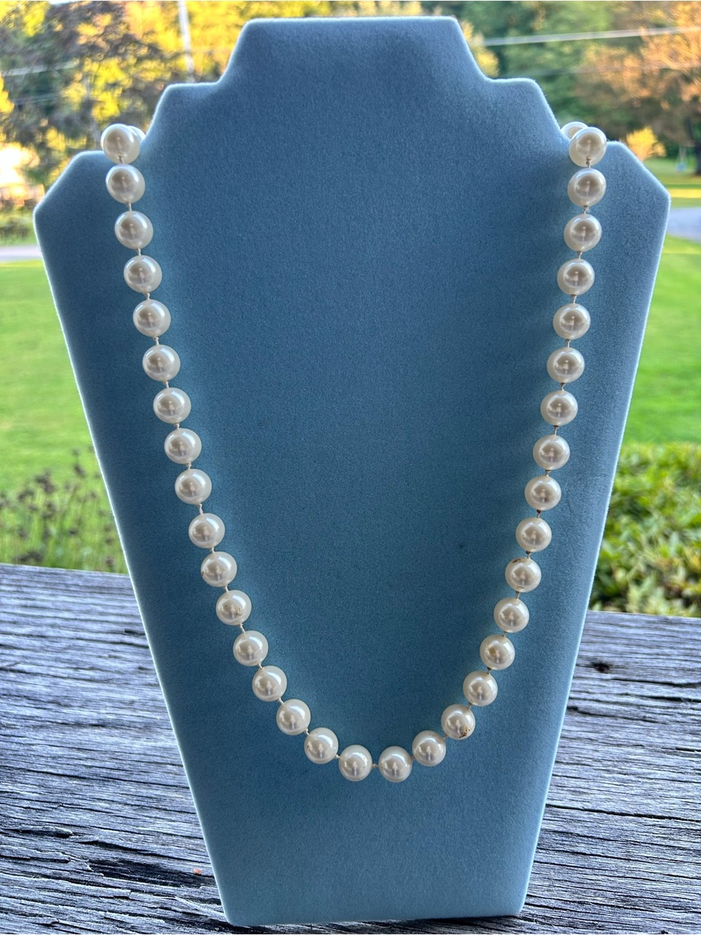Single strand White faux Pearl chunky Necklace Elegant Women's Jewelry 31”